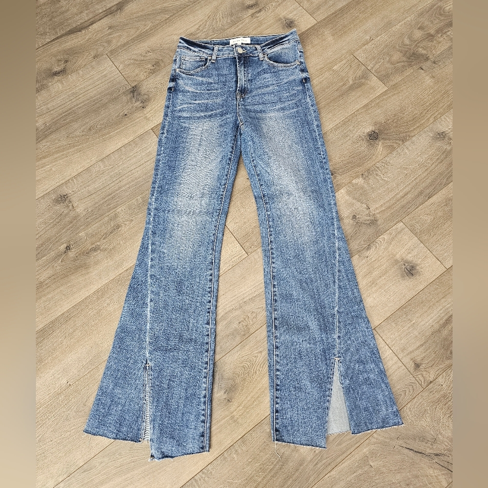 Risen boot cut